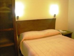 Isabel Suites Laoag Extérieur photo