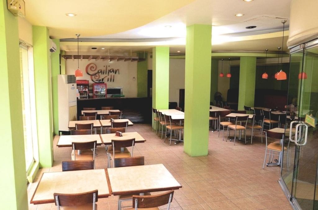 Isabel Suites Laoag Extérieur photo