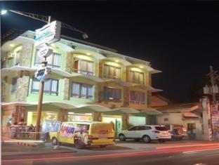 Isabel Suites Laoag Extérieur photo